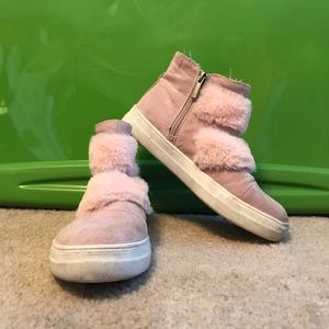 Child’s pink Furry high tops!!